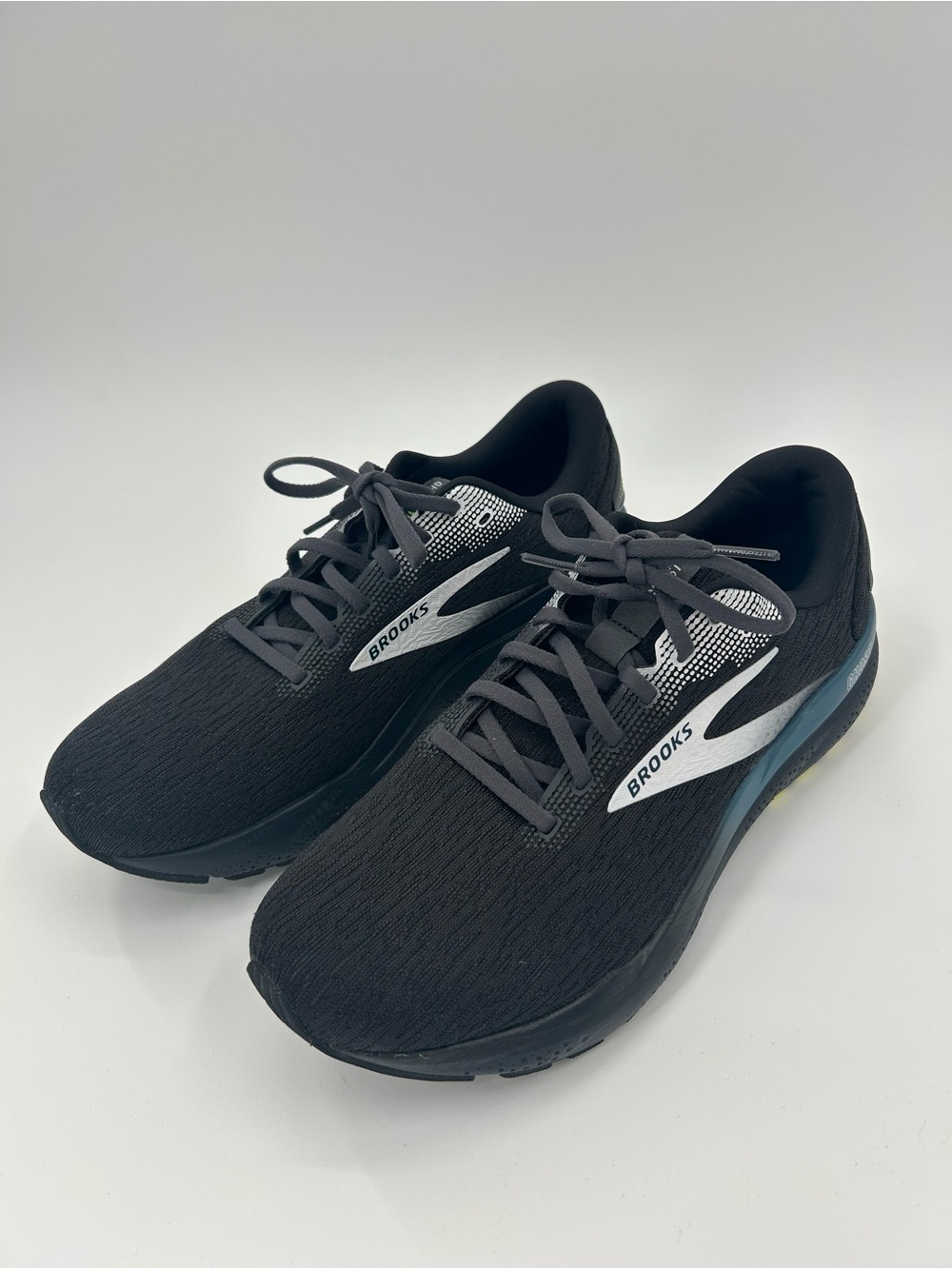 Brooks Ghost 16 Men’s Road Running Sneakers 10